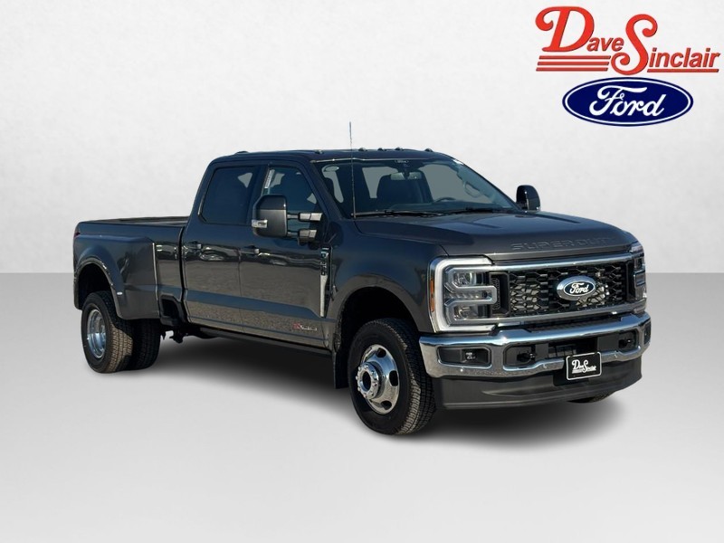 Ford Super Duty F-350 DRW Vehicle Full-screen Gallery Image 04