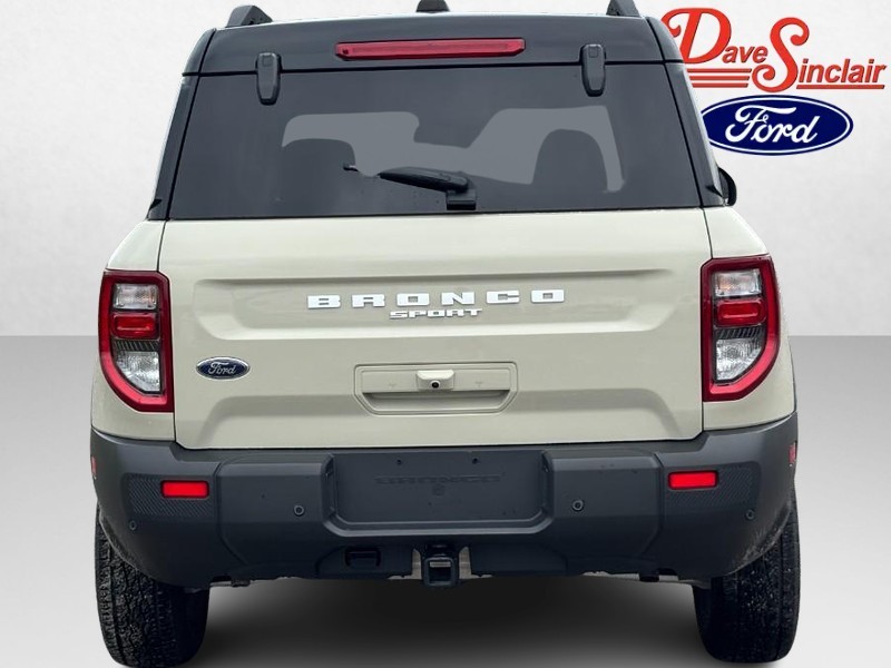 Ford Bronco Sport Vehicle Full-screen Gallery Image 08