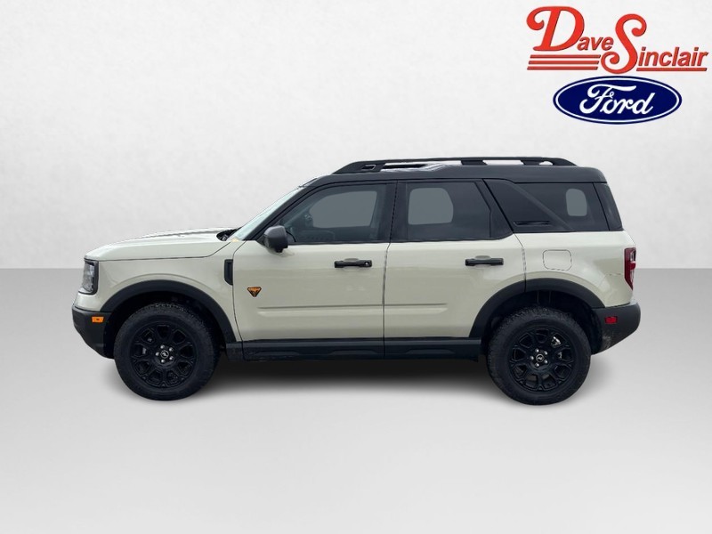 Ford Bronco Sport Vehicle Full-screen Gallery Image 10