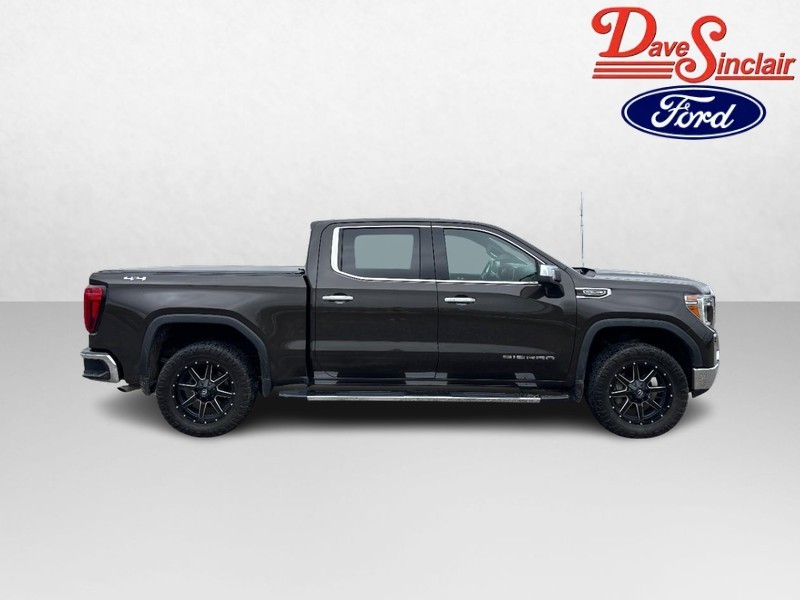 GMC Sierra 1500 Vehicle Full-screen Gallery Image 05