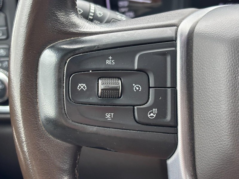 GMC Sierra 1500 Vehicle Full-screen Gallery Image 18
