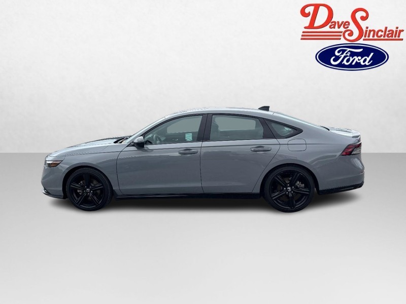 Honda Accord Hybrid Vehicle Full-screen Gallery Image 10