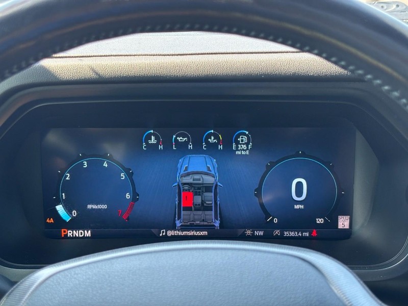 Ford F-150 Vehicle Full-screen Gallery Image 21