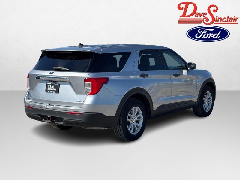 Ford Explorer Vehicle Full-screen Gallery Image 07
