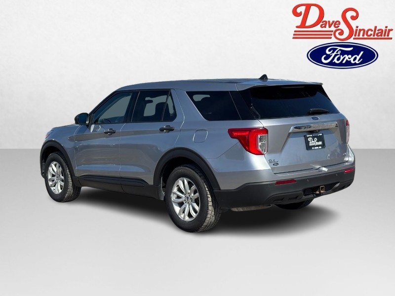 Ford Explorer Vehicle Full-screen Gallery Image 09