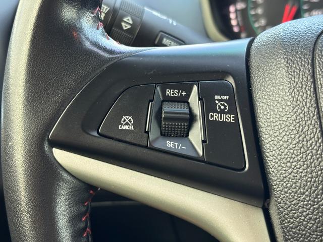 Chevrolet Sonic Vehicle Full-screen Gallery Image 18