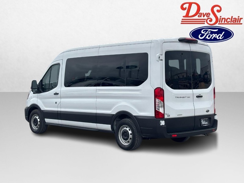 Ford Transit Passenger Wagon Vehicle Full-screen Gallery Image 09