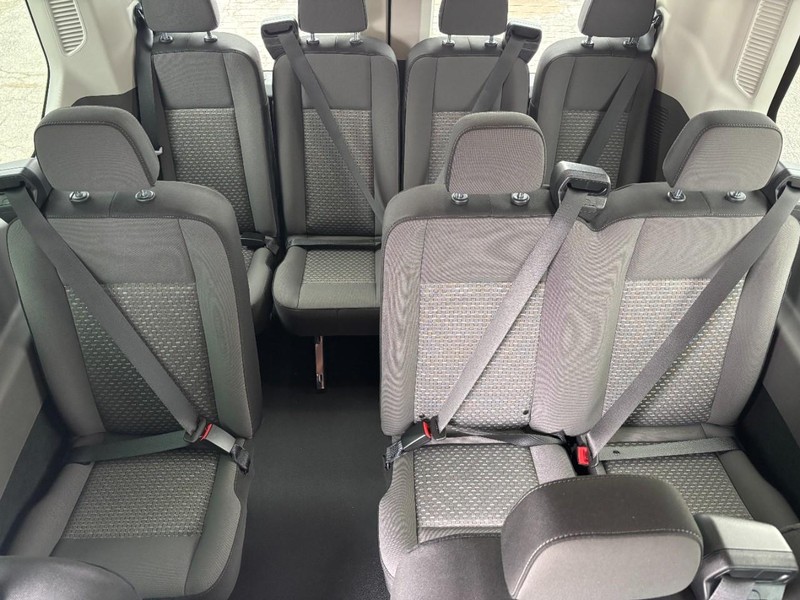 Ford Transit Passenger Wagon Vehicle Full-screen Gallery Image 15