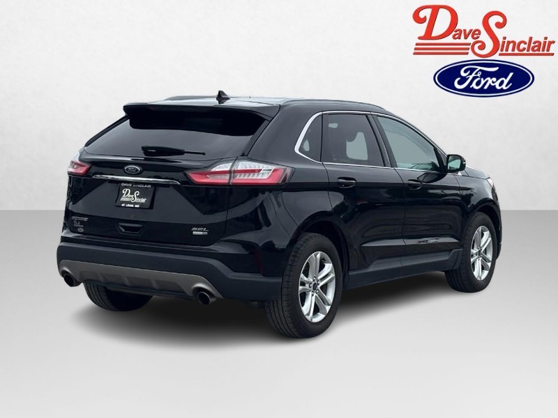 Ford Edge Vehicle Full-screen Gallery Image 07