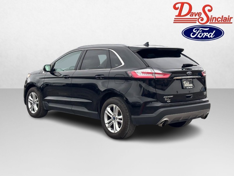 Ford Edge Vehicle Full-screen Gallery Image 09