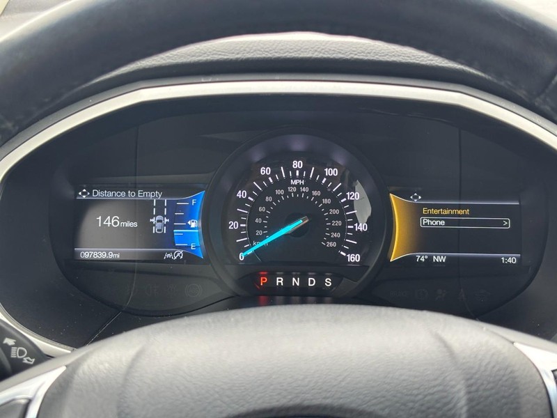 Ford Edge Vehicle Full-screen Gallery Image 21