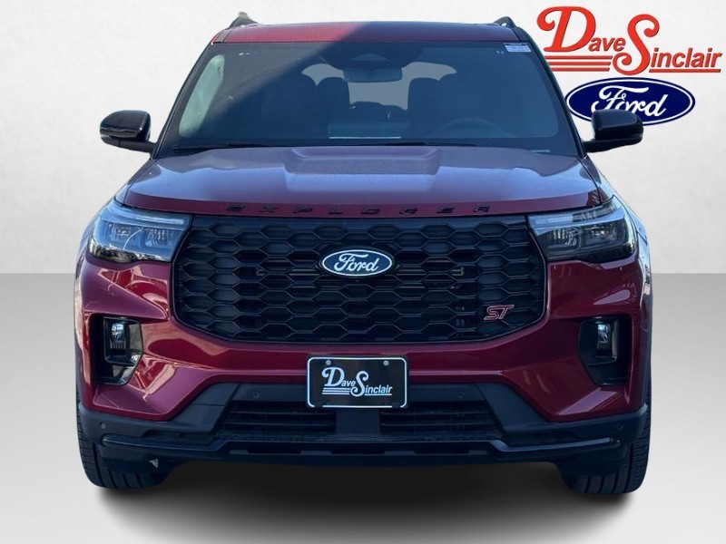 Ford Explorer Vehicle Full-screen Gallery Image 02
