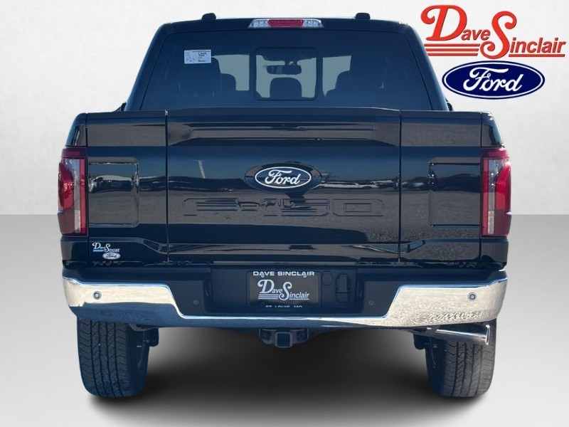 Ford F-150 Vehicle Full-screen Gallery Image 08