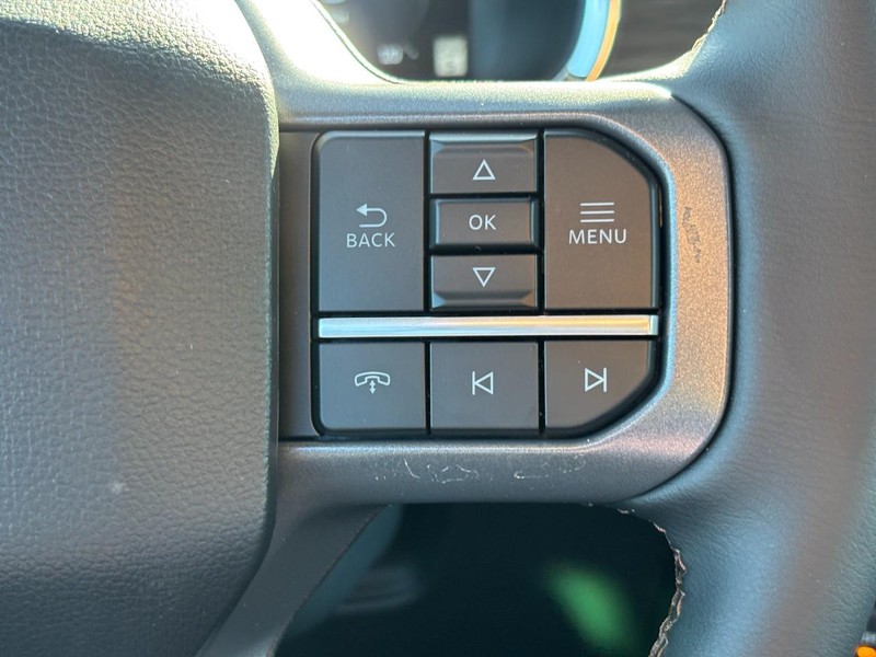 Ford F-150 Vehicle Full-screen Gallery Image 19