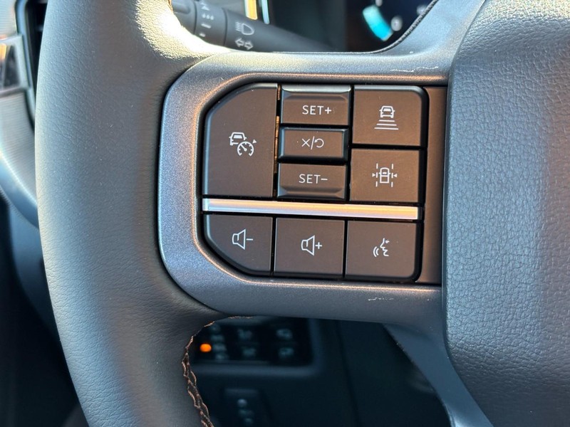 Ford F-150 Vehicle Full-screen Gallery Image 20