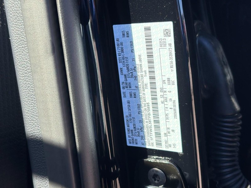 Ford F-150 Vehicle Full-screen Gallery Image 26