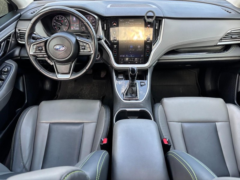 Subaru Outback Vehicle Full-screen Gallery Image 15