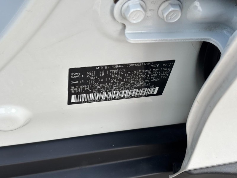 Subaru Outback Vehicle Full-screen Gallery Image 25
