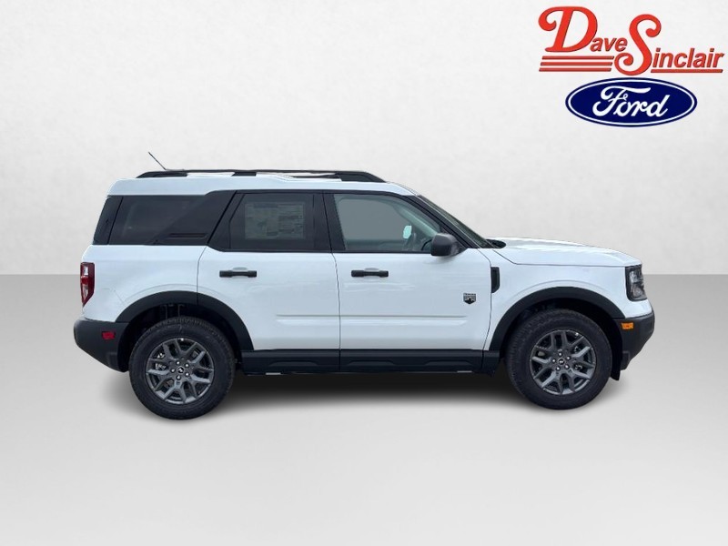 Ford Bronco Sport Vehicle Full-screen Gallery Image 05