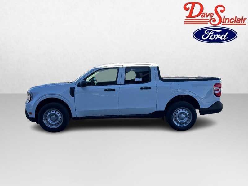 Ford Maverick Vehicle Image 10