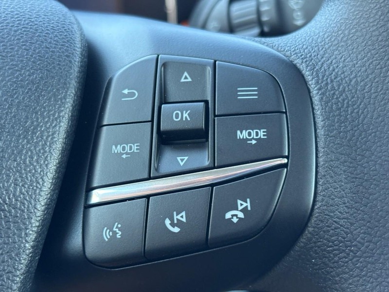 Ford Maverick Vehicle Full-screen Gallery Image 20