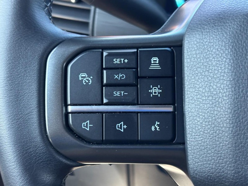 Ford F-150 Vehicle Full-screen Gallery Image 20