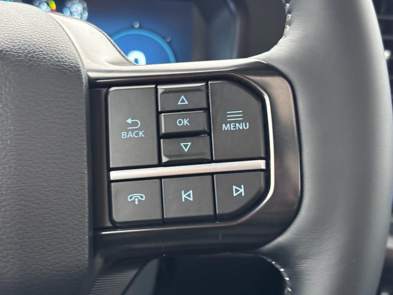 Ford F-150 Vehicle Full-screen Gallery Image 20