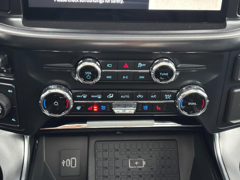 Ford F-150 Vehicle Full-screen Gallery Image 25