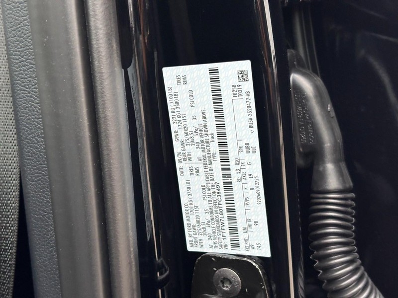 Ford F-150 Vehicle Full-screen Gallery Image 26