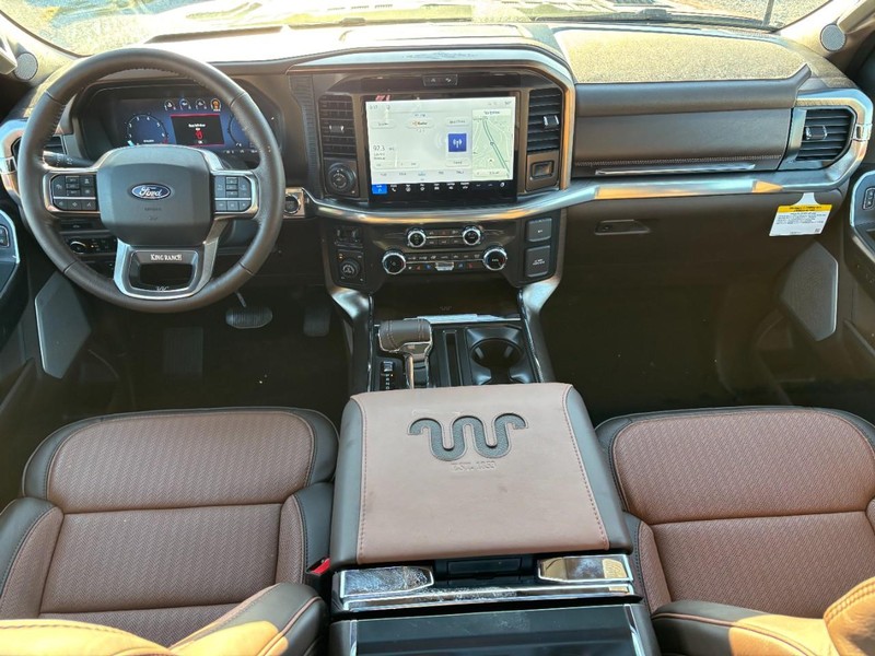 Ford F-150 Vehicle Full-screen Gallery Image 15