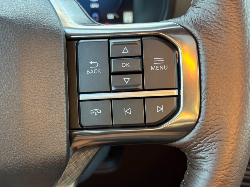 Ford F-150 Vehicle Full-screen Gallery Image 20