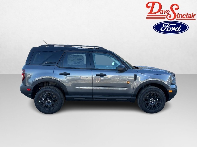 Ford Bronco Sport Vehicle Full-screen Gallery Image 05