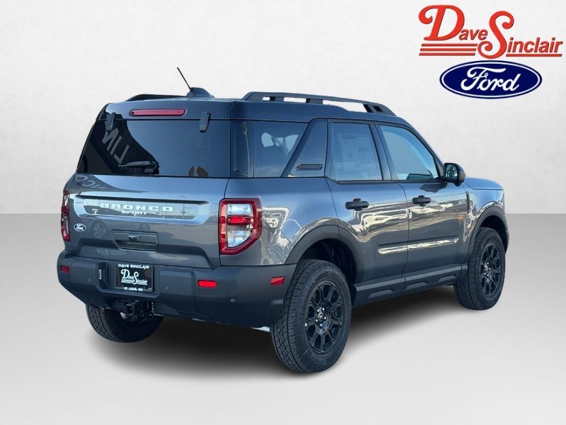 Ford Bronco Sport Vehicle Full-screen Gallery Image 07