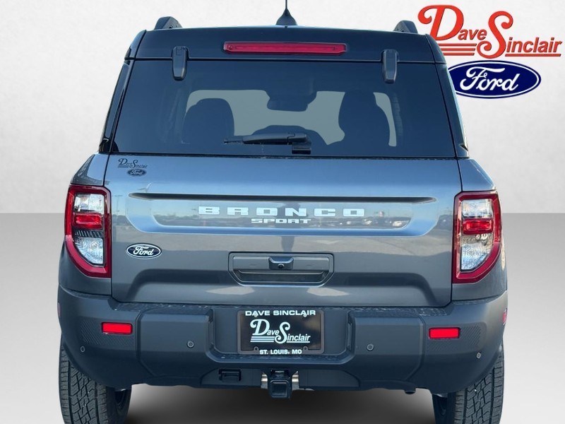 Ford Bronco Sport Vehicle Full-screen Gallery Image 08