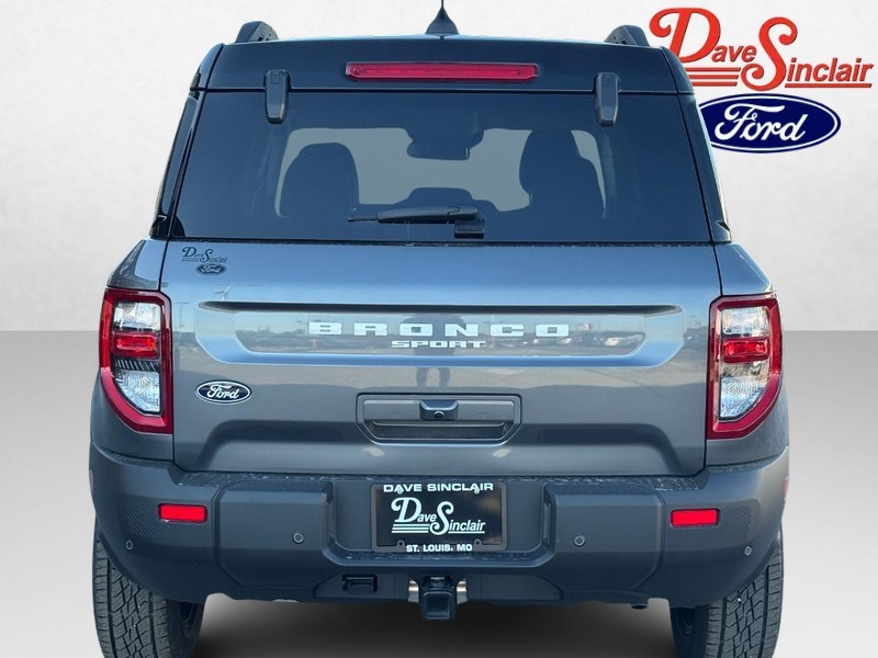 Ford Bronco Sport Vehicle Full-screen Gallery Image 09