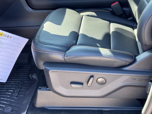 2027 Ford Expedition Tremor thumbnail image 16