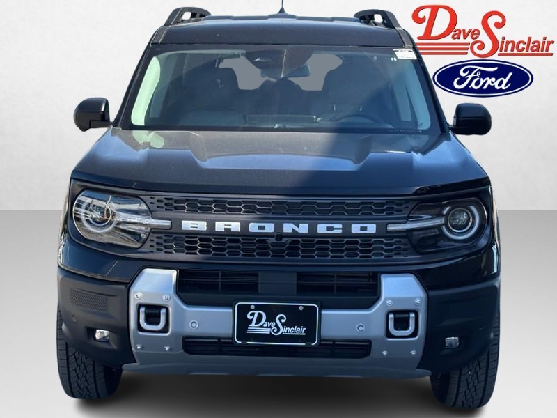 Ford Bronco Sport Vehicle Full-screen Gallery Image 02