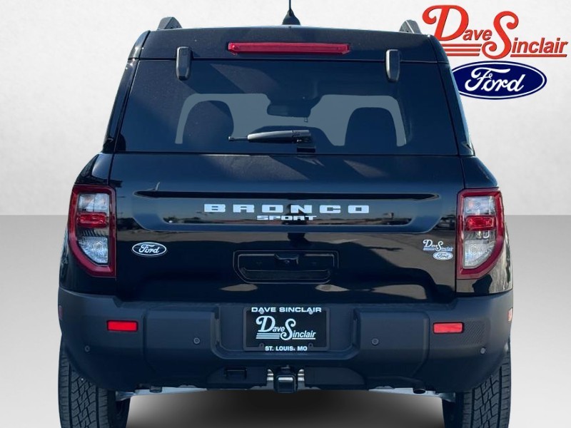 Ford Bronco Sport Vehicle Full-screen Gallery Image 08