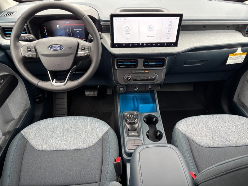 Ford Maverick Vehicle Full-screen Gallery Image 15