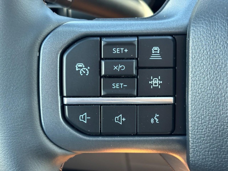 Ford F-150 Vehicle Full-screen Gallery Image 19