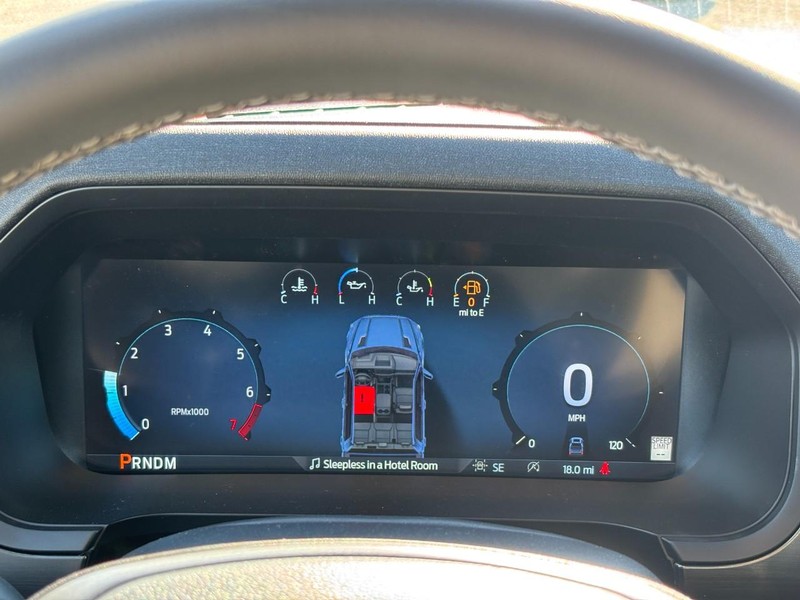 Ford F-150 Vehicle Full-screen Gallery Image 21