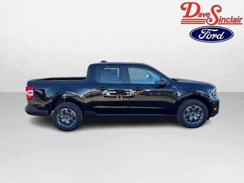 Ford Maverick Vehicle Full-screen Gallery Image 05