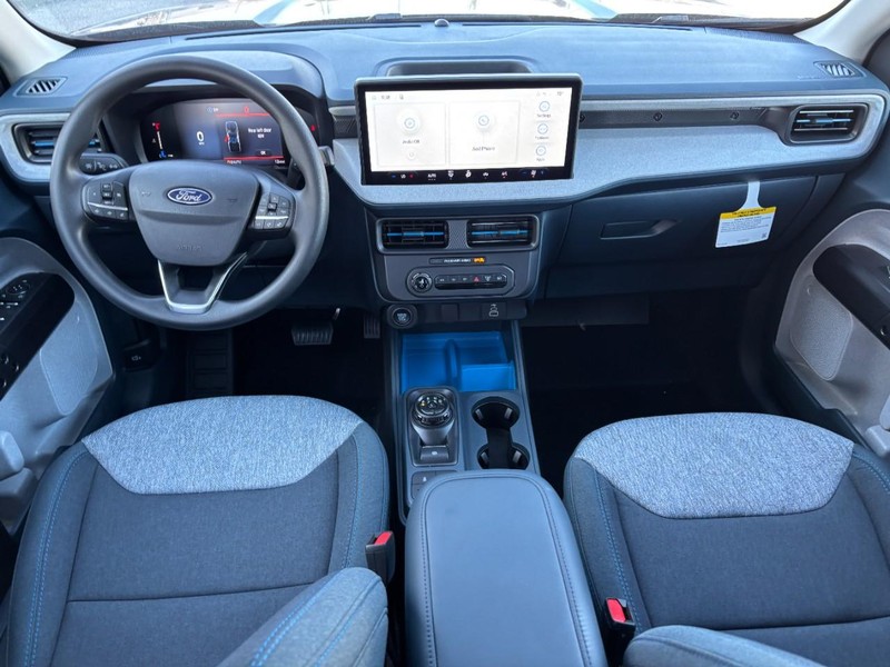 Ford Maverick Vehicle Full-screen Gallery Image 15