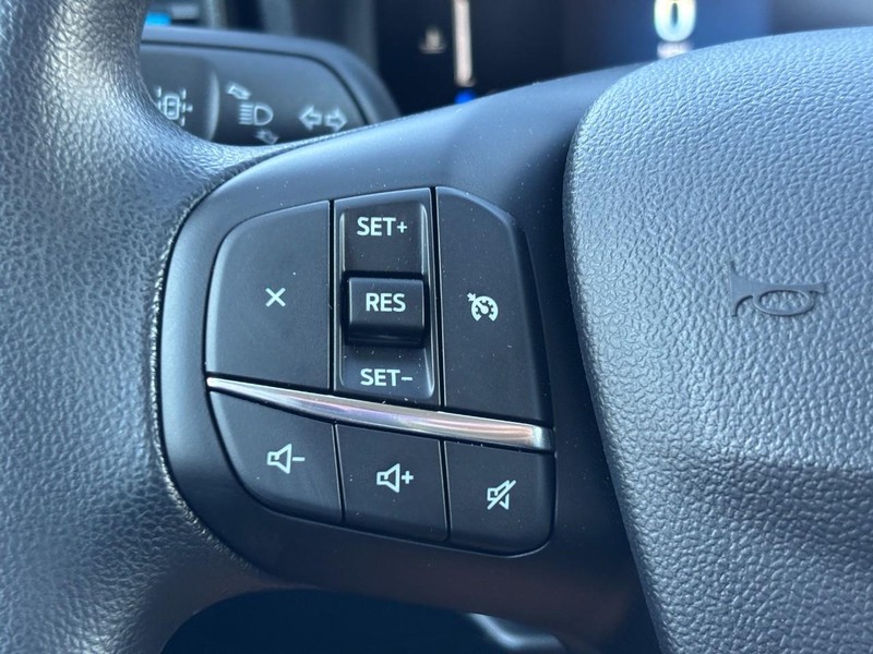 Ford Maverick Vehicle Full-screen Gallery Image 19