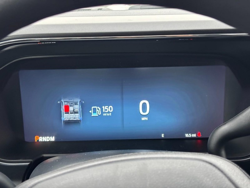 Ford Super Duty F-250 SRW Vehicle Full-screen Gallery Image 21