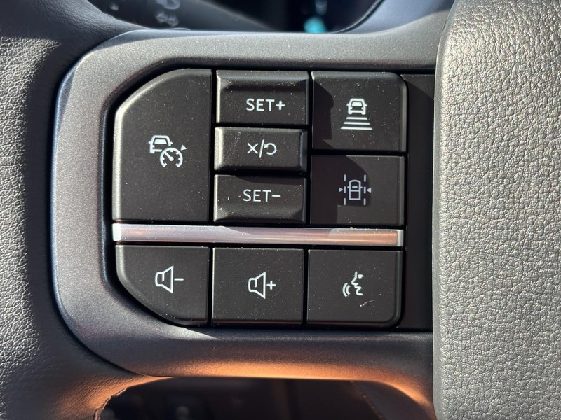 Ford F-150 Vehicle Full-screen Gallery Image 19