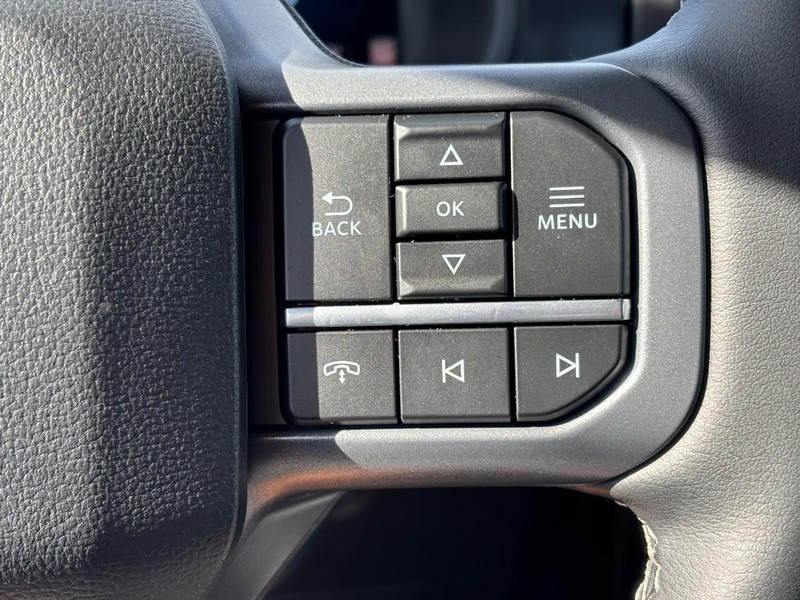 Ford F-150 Vehicle Full-screen Gallery Image 20