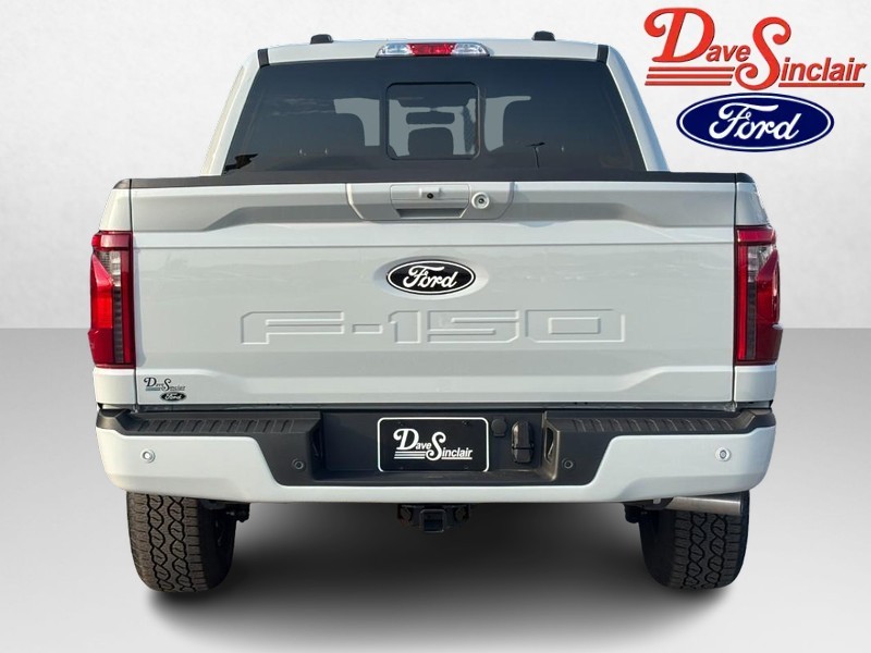 Ford F-150 Vehicle Full-screen Gallery Image 08