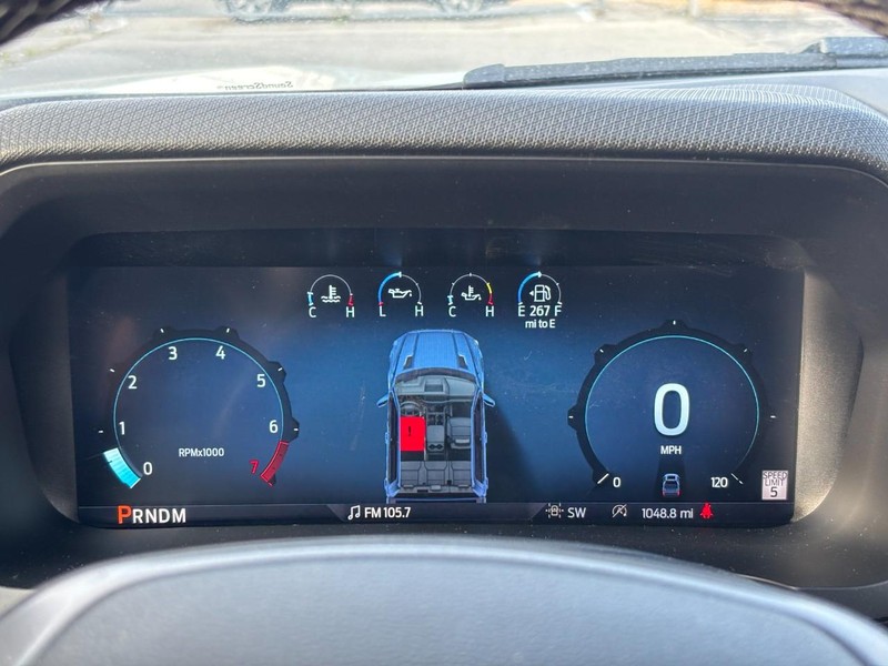 Ford F-150 Vehicle Full-screen Gallery Image 21