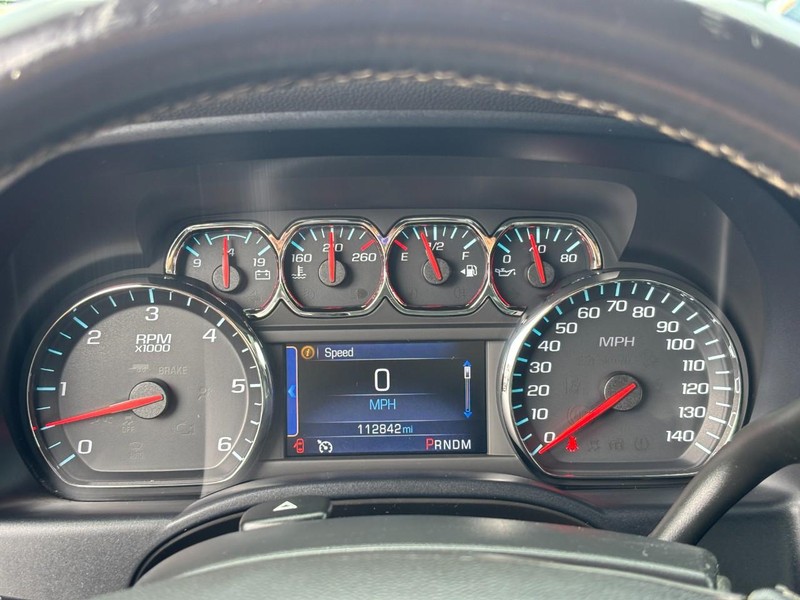 Chevrolet Silverado 1500 Vehicle Full-screen Gallery Image 19